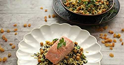 SAUMON ET SON DUO DE RIZ AUX POIS CHICHES ET RAISINS SECS D'OTTOLENGHI