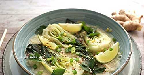 BOUILLON DE PAK CHOI AUX VERMICELLES