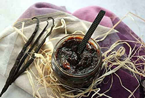 Confiture de pruneaux rhum-vanille