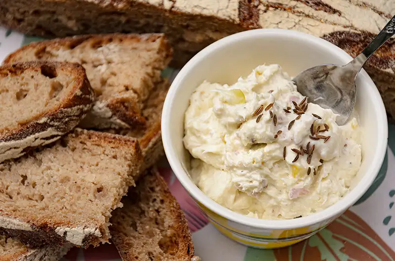 Rillettes de merlu, citron et carvi