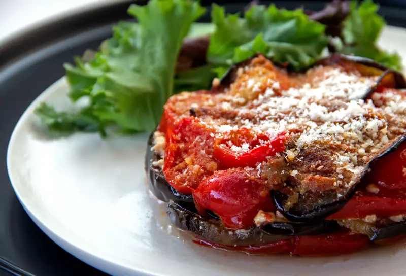 Mille-feuilles d'aubergines gratinés