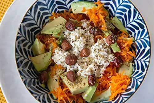 Petite salade de carotte râpée et avocat