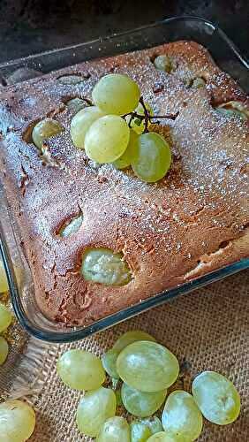 Clafoutis au Raisin Blanc : Un Dessert Fruité et Savoureux