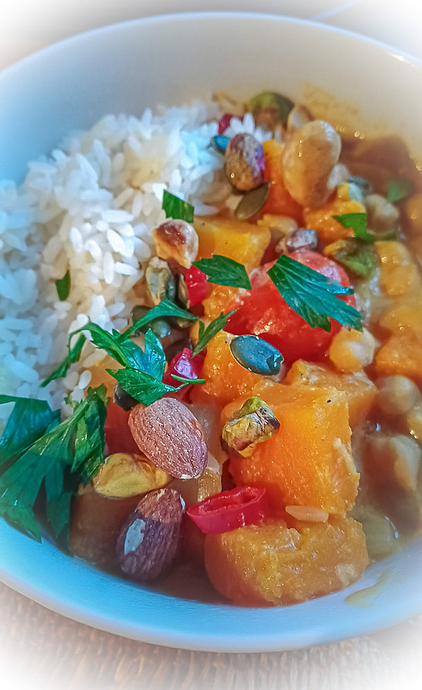 Curry végétarien à la courge butternut et pois chiches au lait de coco