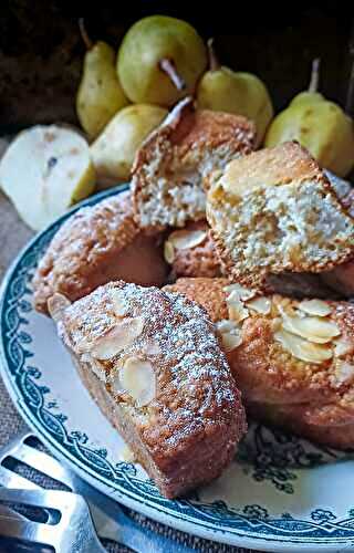 Mini cakes d'automne à la poire et amandes