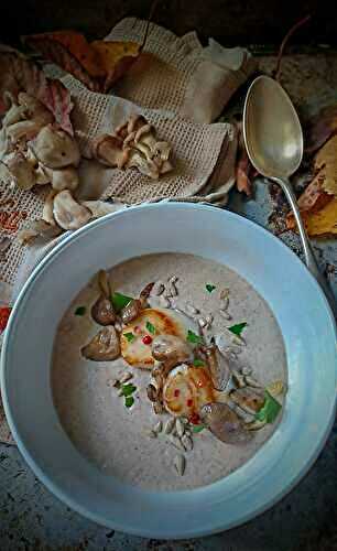 Noix de Saint-Jacques Snackées sur Crème de Champignons, Pleurotes Gris et Graines de Tournesol