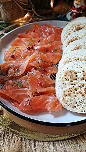 Gravlax de Saumon : Un Apéritif Festif et Raffiné