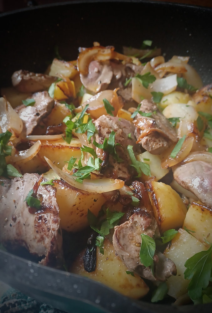 Fricassée Gourmande de Foies de Lapin et Pommes de Terre sautées