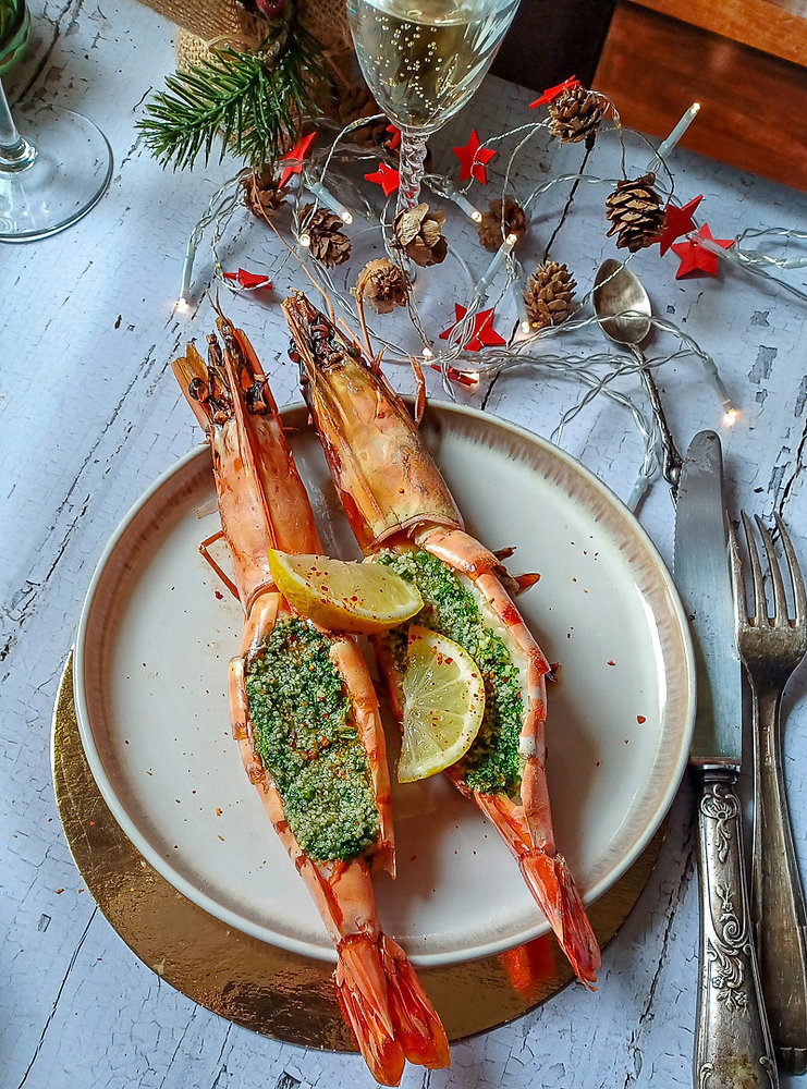 Gambas Géantes Farcies au Beurre Aillé à la Bourguignonne