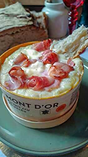  Vacherin Mont d'Or Gratiné au Vin Blanc et Poitrine Fumée  