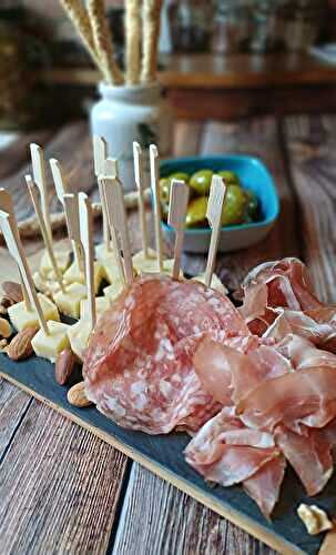 Planche apéritive gourmande au Comté Monts & Terroirs