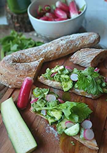 Tartine "Retour du marché" : Croquant, fraîcheur & saveurs printanières