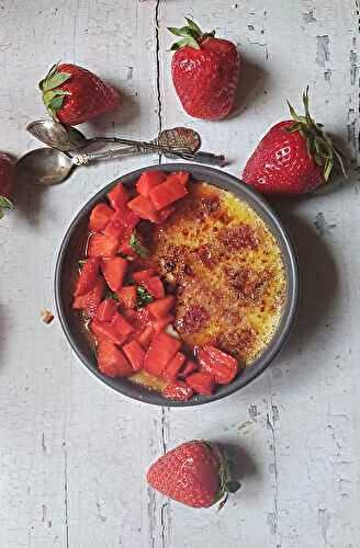 Crèmes brûlées à la fraise et basilic