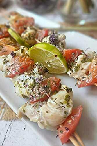 Brochettes de lotte marinées aux herbes de la garrigue
