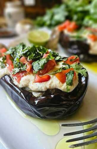 Crémeux d’Aubergines Cuites, Couronnées d’un Houmous de Pois Chiches, Citron, menthe et Coriandre