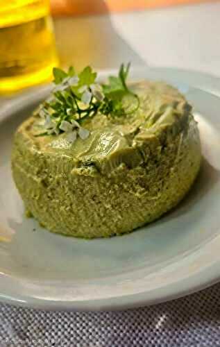 Flan à l’oseille du jardin et fleurs d’alliaire