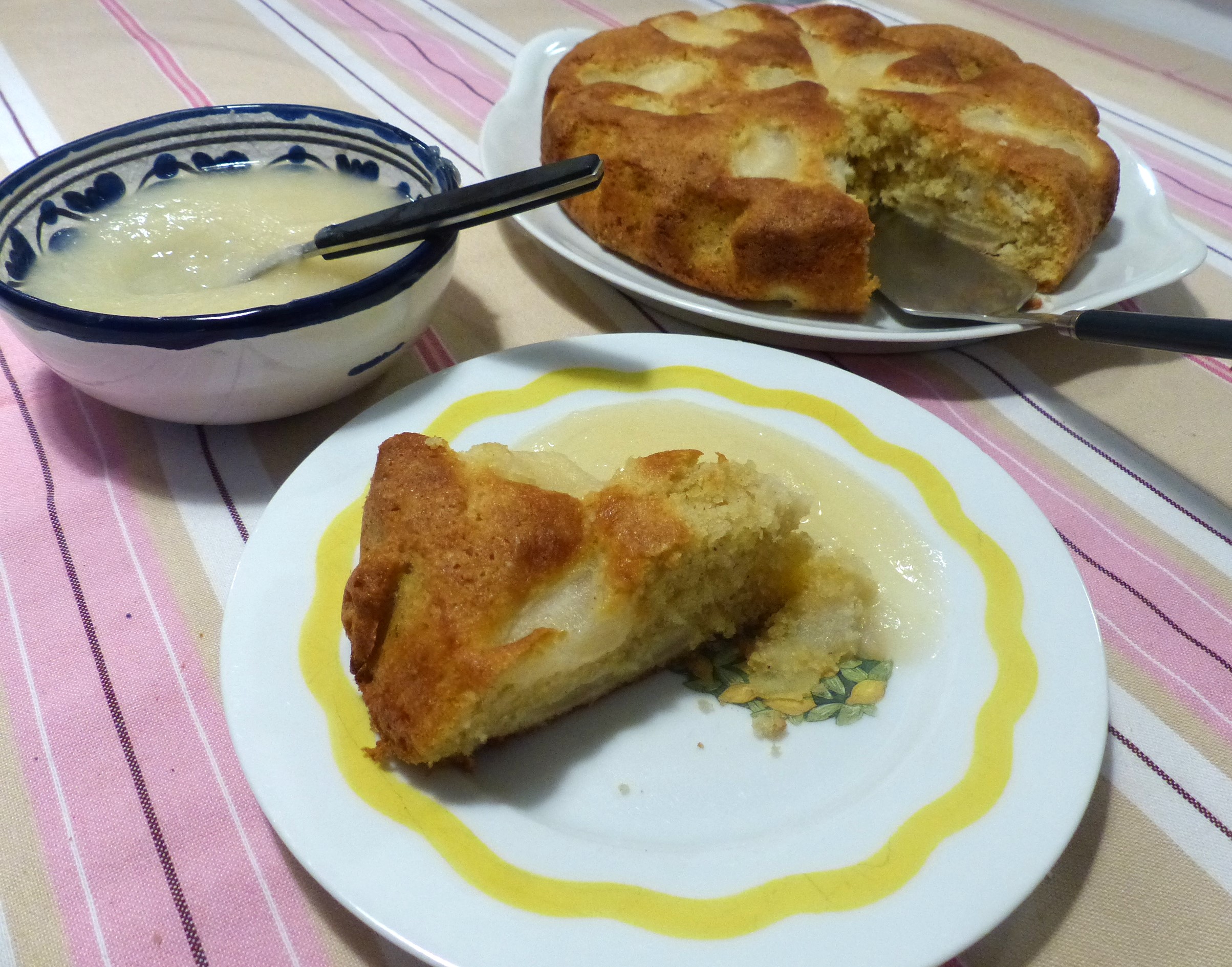 Gâteau aux poires parfumé à la badiane et oranges confites