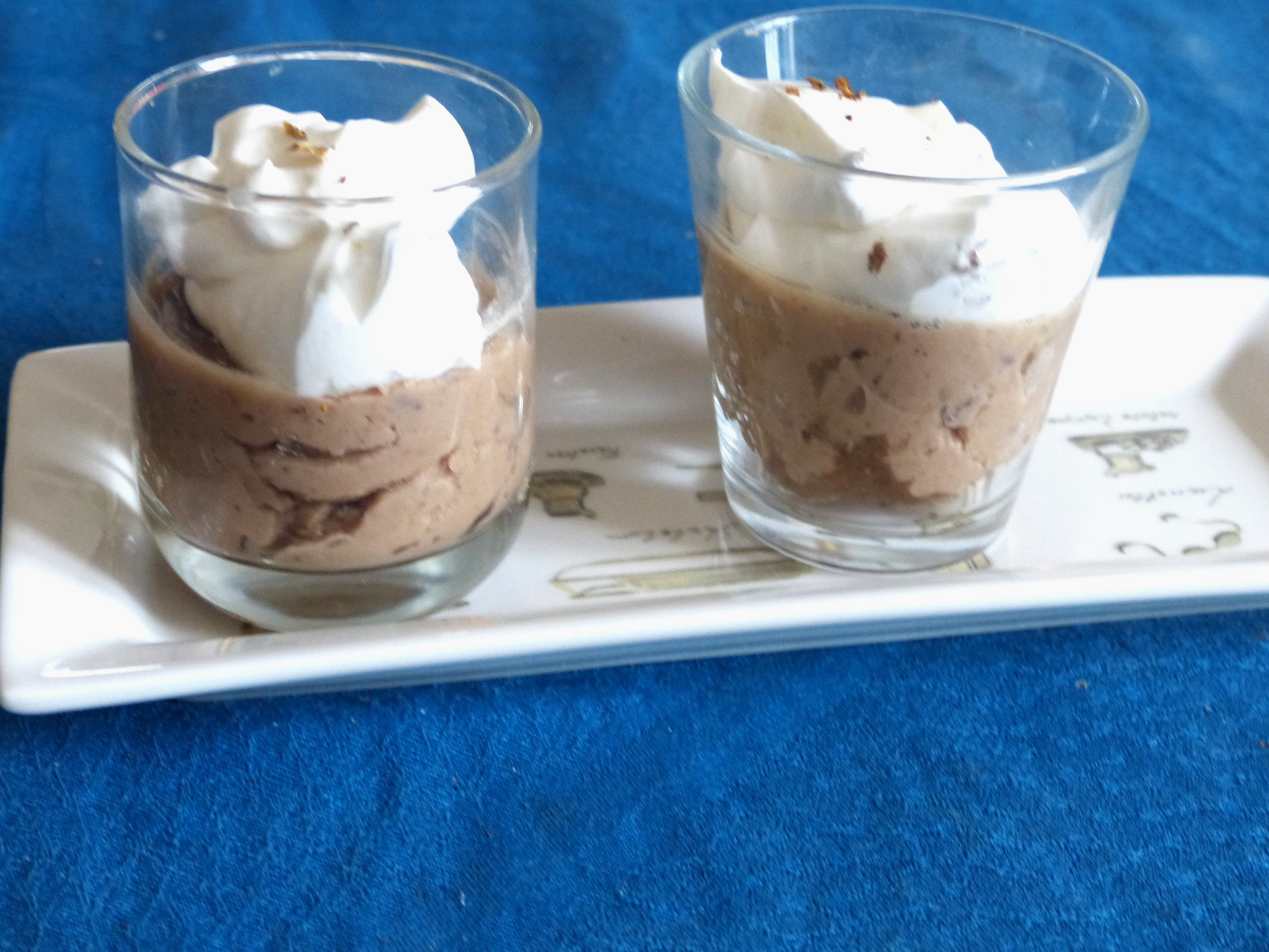 Verrines de purée  de marrons et chantilly aux morilles séchées