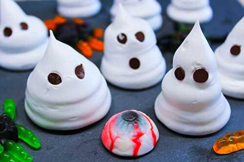 Meringues Fantômes pour Halloween - Délicimô ! Blog de Recettes de Cuisine et Pâtisserie