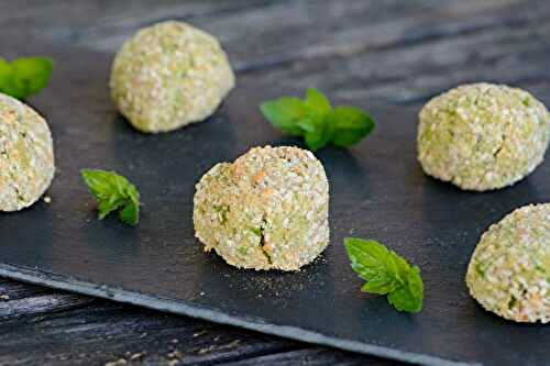 « Falafels » aux pois chiches et petits pois et sa sauce au fromage blanc