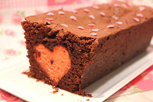 Gâteau au chocolat au cœur caché pour la Saint-Valentin