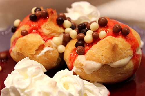 Profiteroles à la vanille et à la framboise