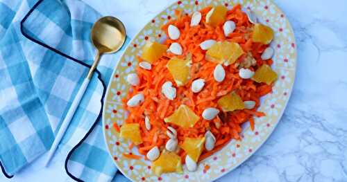 En mode retour de l'AMAP : carottes râpées, orange, amandes (amap, vegan)