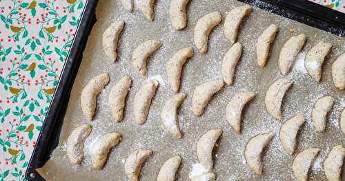 On est en mode bredele (petits gâteaux de Noël alsaciens) : petits croissants aux noisettes + d'autres recettes déjà testées!