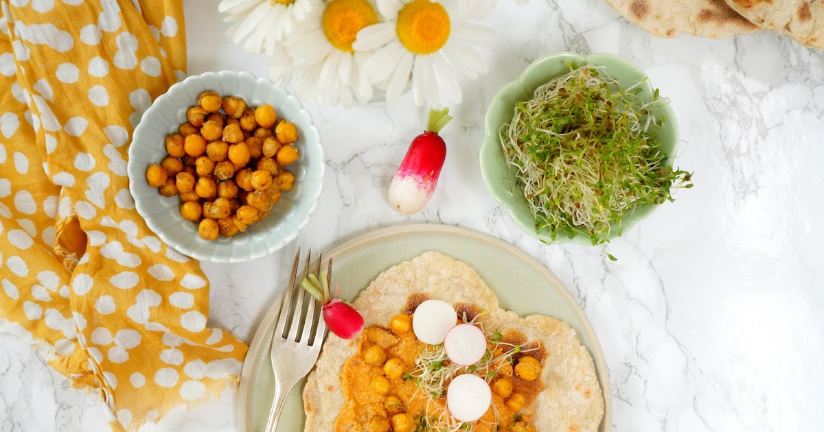 Naans, pois chiches rôtis, tartinade Miss Cheeky Chickpea (veggie, printemps)