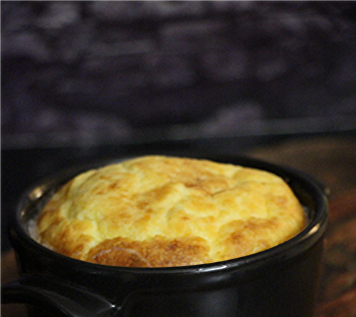 Soufflé au fromage express : fondant, doré et irrésistible