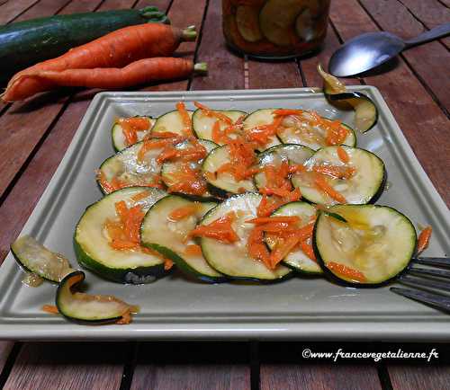 Salade de courgettes-carottes marinées (végétalien, vegan) ?