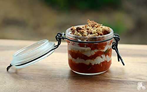 Crumble de tomate au chèvre frais en verrine