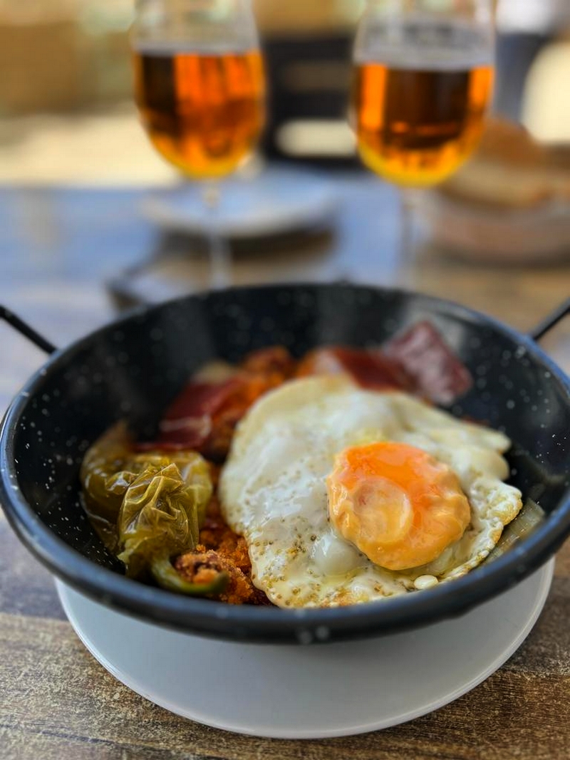 Migas del pastor, miettes de pain au boudin {Espagne}