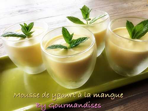 Mousse de yaourt à la mangue ( 240 cal/par personne)