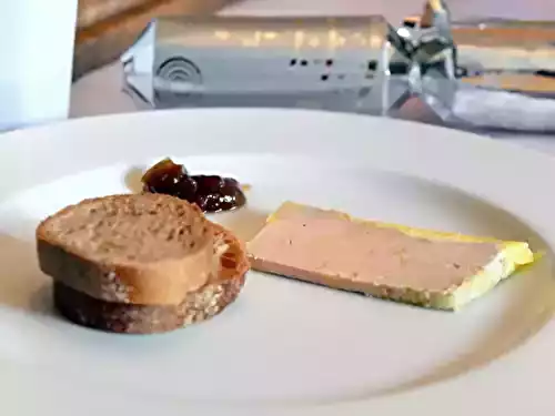 Foie gras mi-cuit en terrine