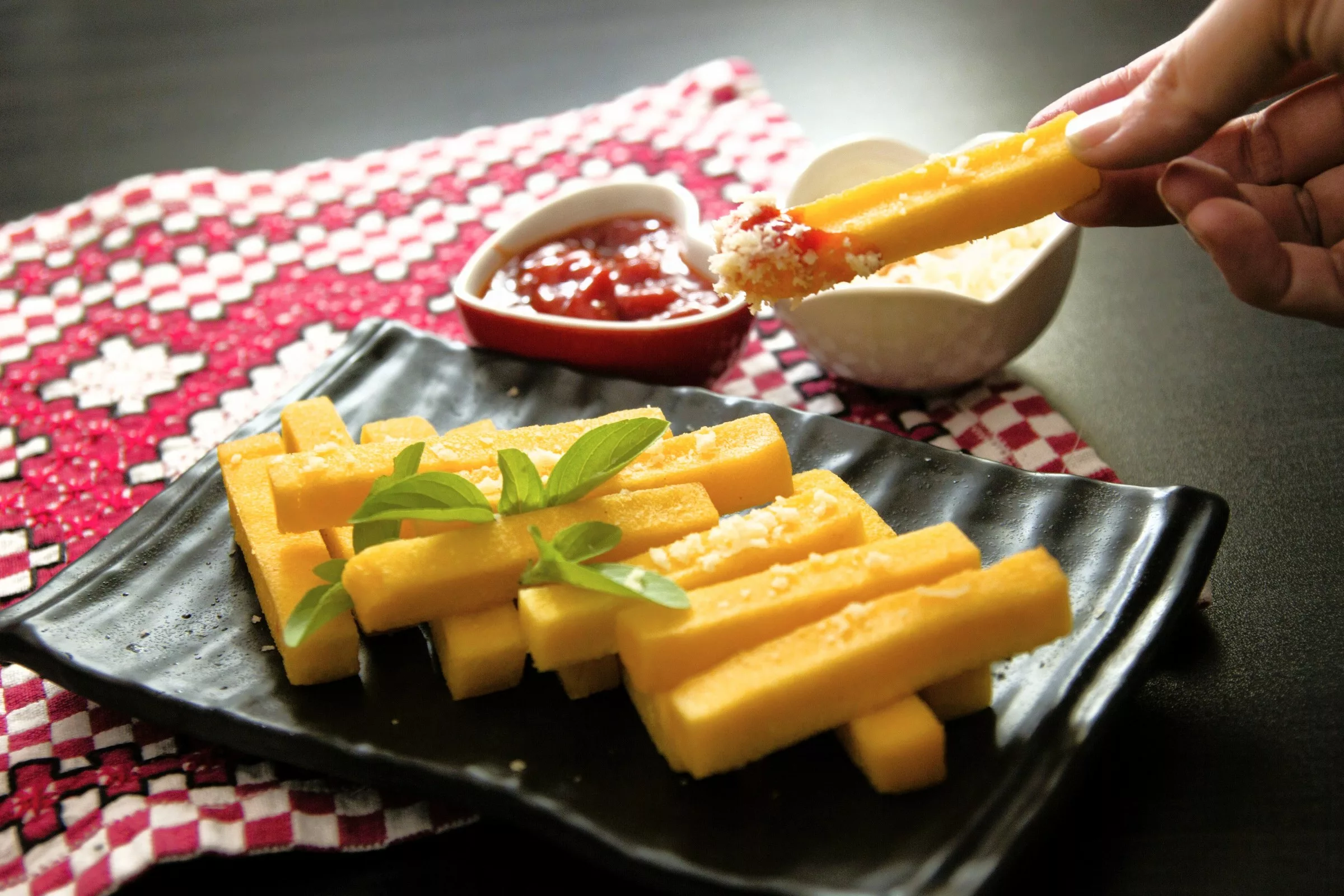 Polenta rissolée sauce tomate