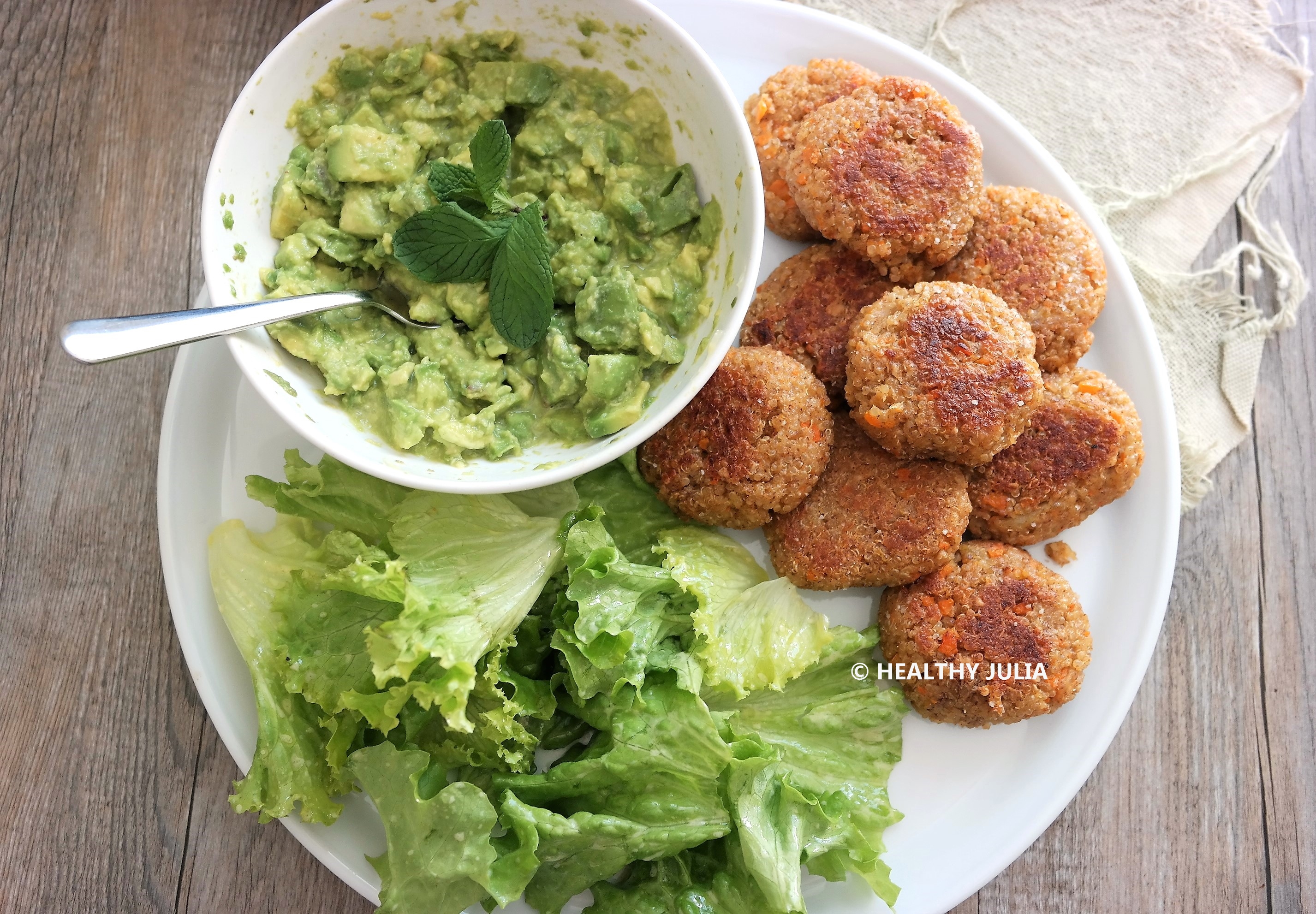 CROQUETTES DE QUINOA AUX CAROTTES, PURÉE D'AVOCAT #VEGAN