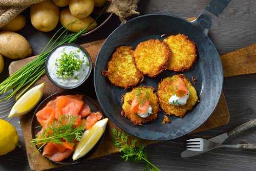 Minis toasts de pommes de terre, saumon et citron sans gluten - healthymood - N°1 des recettes healthy