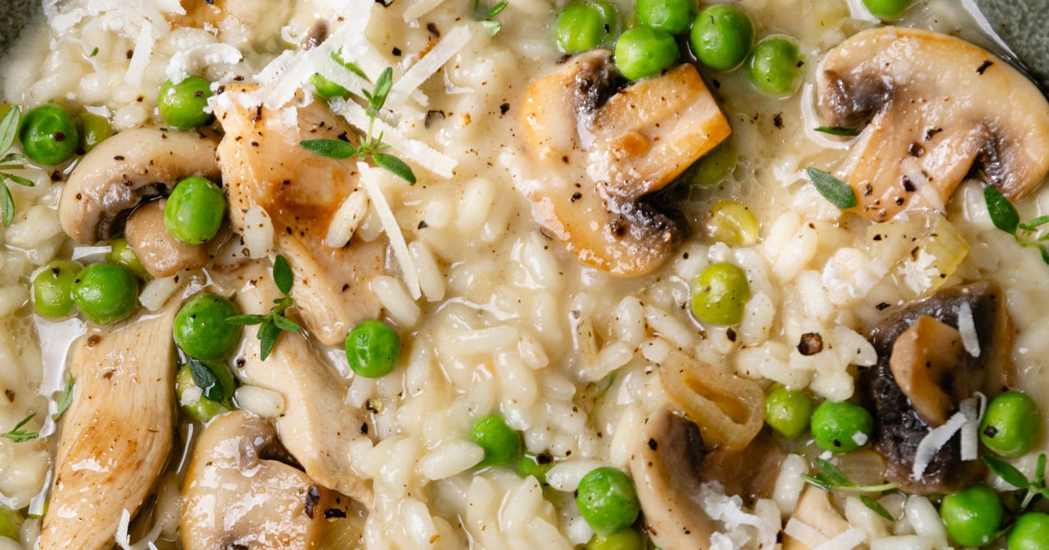 Le risotto réconfortant au poulet, champignons et petits pois !