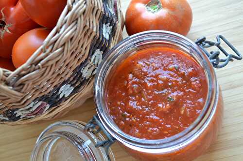 Bocaux de sauce tomates à l'italienne