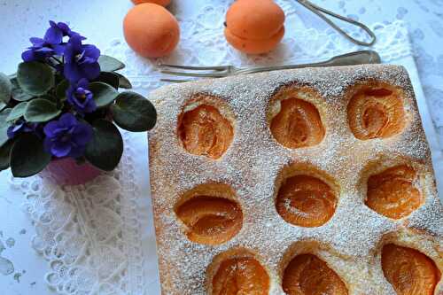 Gâteau au yaourt et abricots