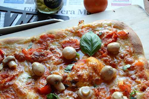 Pizza aux champignons au pesto daucy