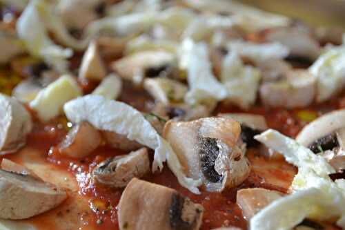 Pizza aux champignons