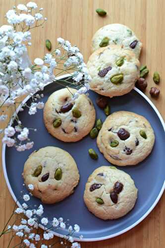 Cookies gourmands au chocolat, noisettes et pistaches