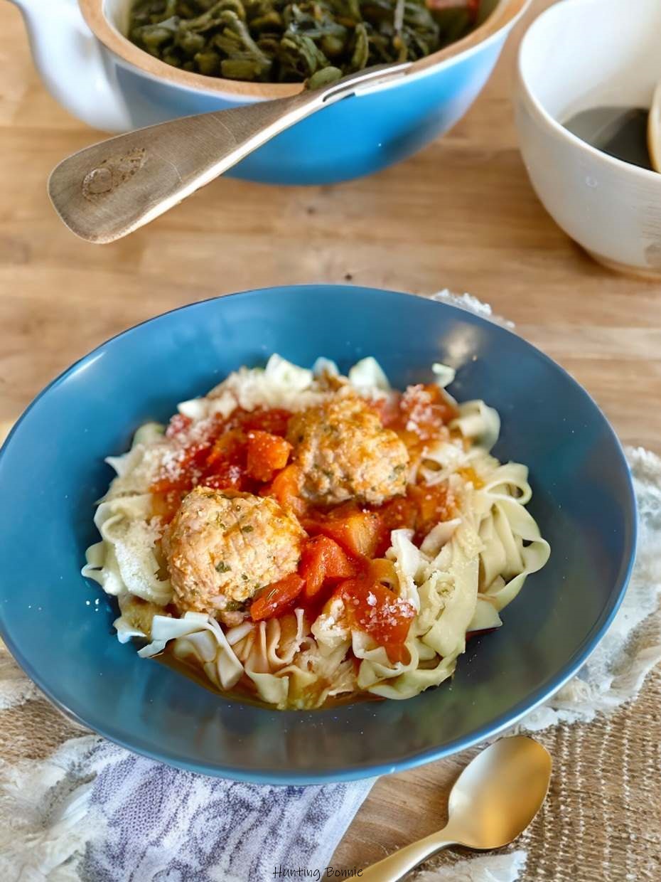 BOULETTES DE PORC en sauce tomate au thym et romarin