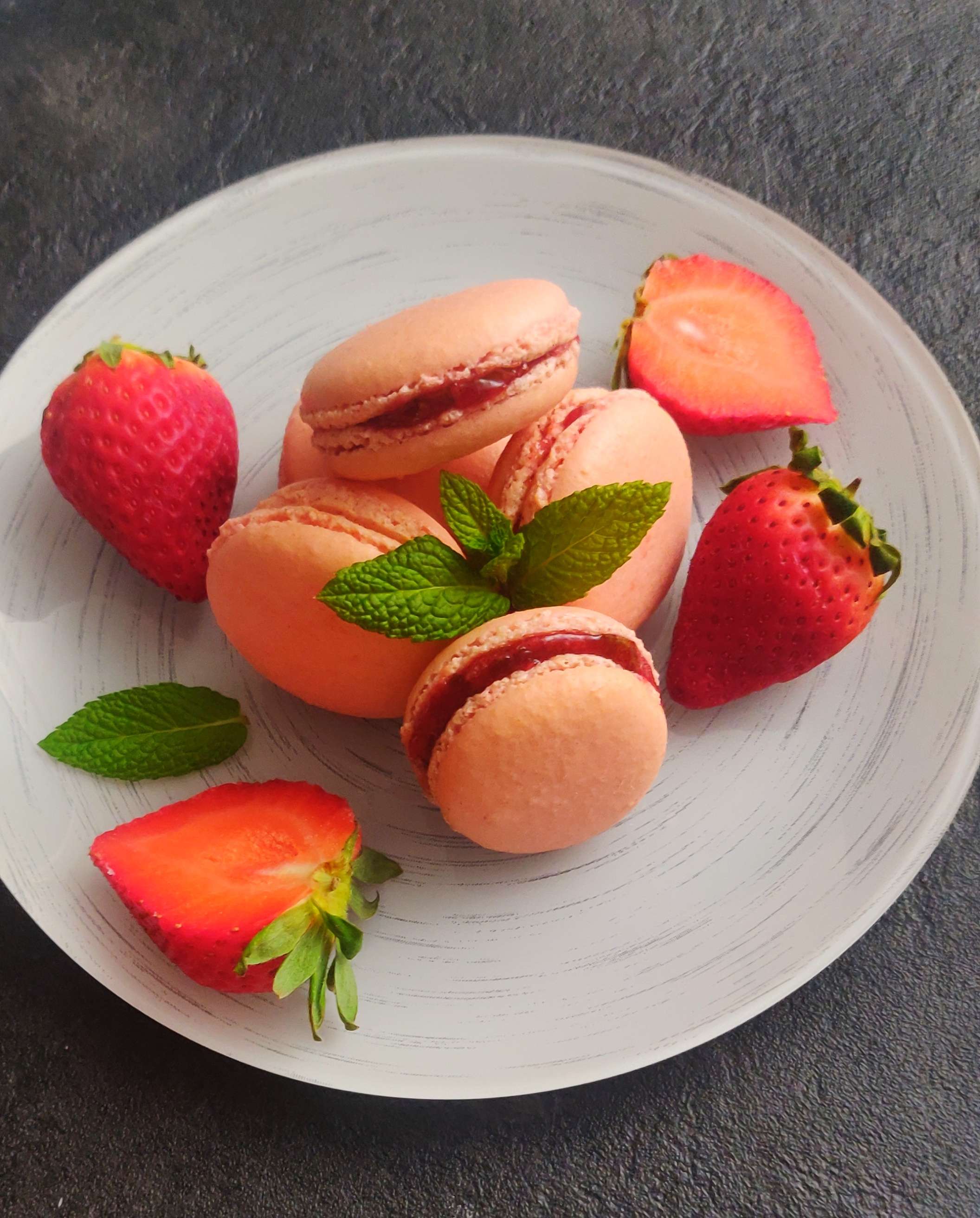 Macarons à la fraise (option menthe)