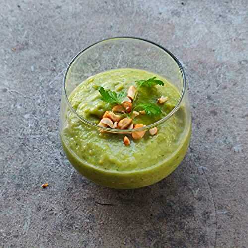 Gaspacho avocat courgette tomate