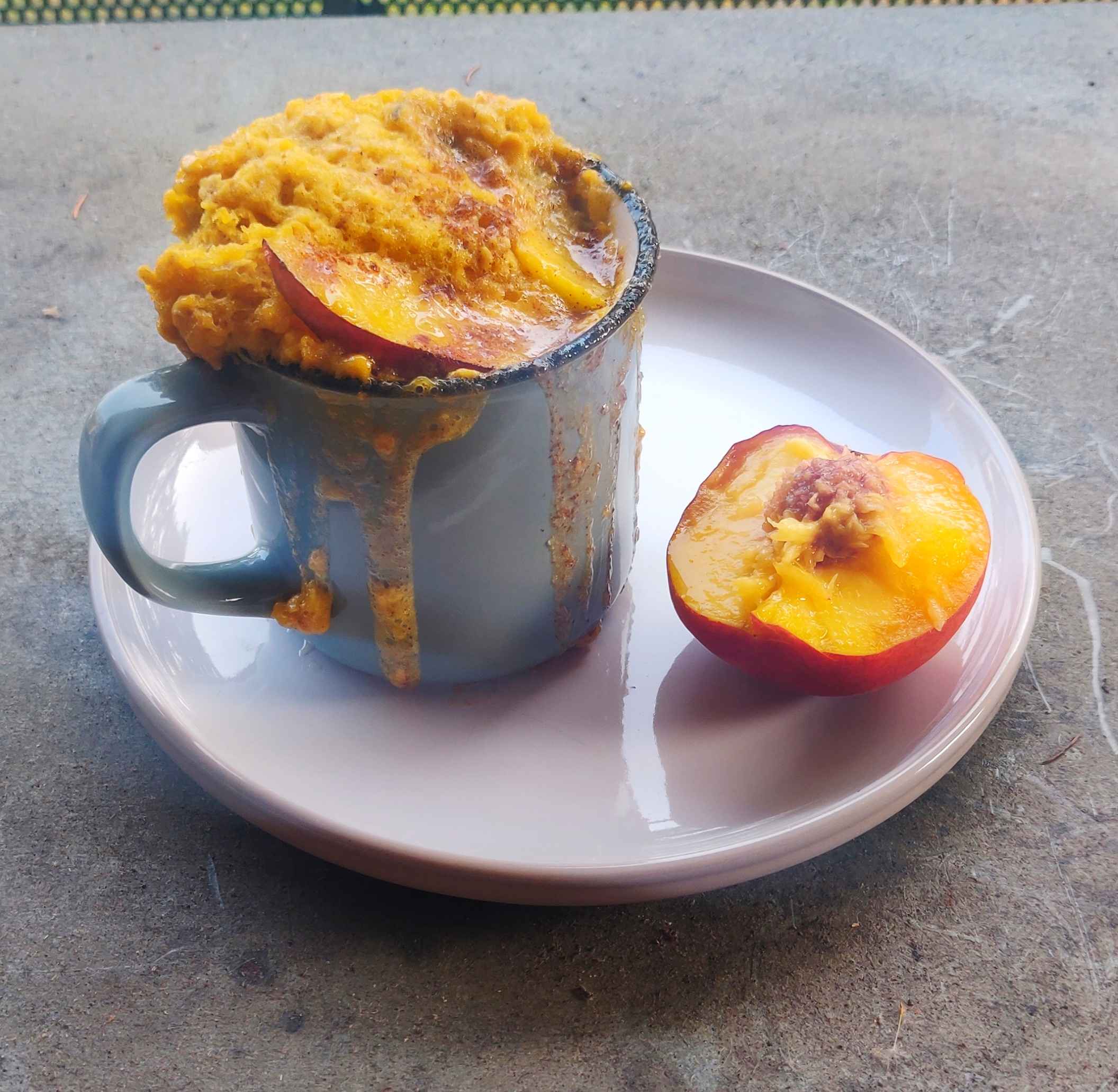 Mugcake à la pêche