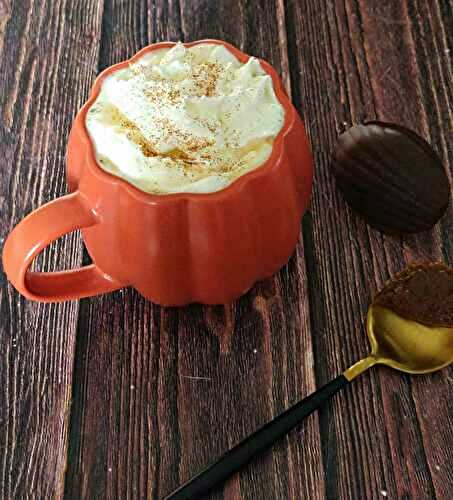 Pumpkin spice latte (au sirop de courge épicée)