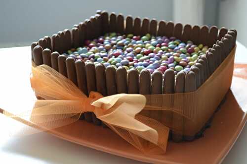 Gâteau d'anniversaire rapide aux smarties et nutella